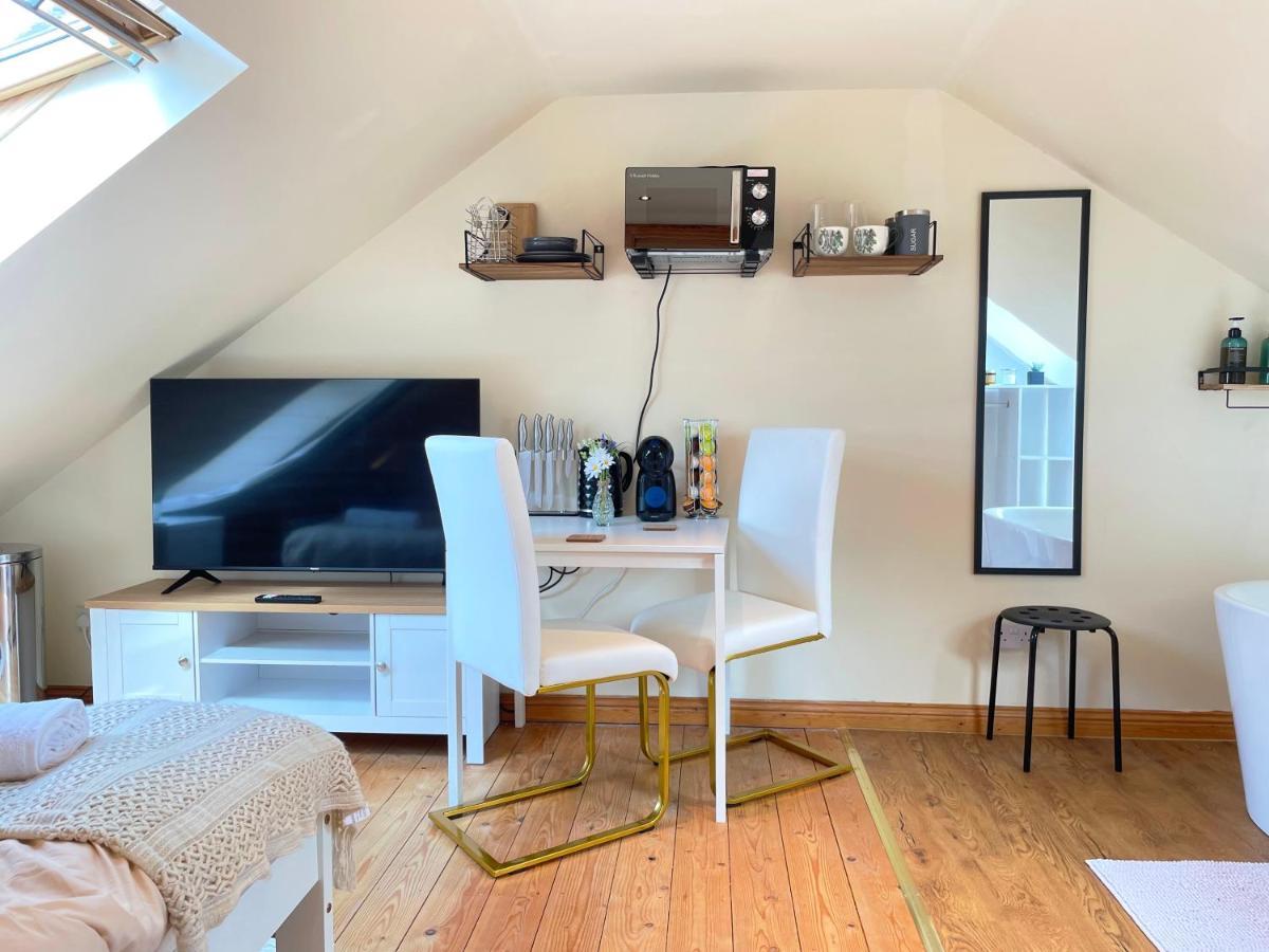 Mini-Studio By Hnfc Stays South Shields Exteriör bild